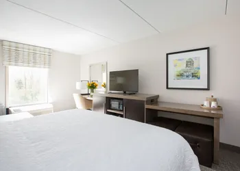 Hampton Inn Raynham-Taunton hotel thumbnail 6