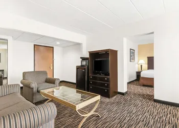 Best Western Hazlet Inn hotel thumbnail 7