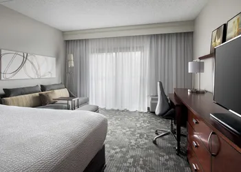 Courtyard by Marriott Lincroft Red Bank hotel thumbnail 4