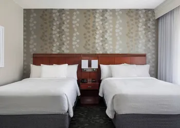 Courtyard by Marriott Lincroft Red Bank hotel thumbnail 5