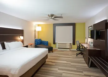 Holiday Inn Express Hotel & Suites Scott - Lafayette West by IHG hotel thumbnail 3