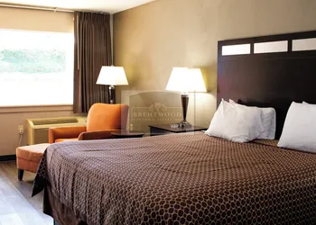 Brentwood Inn & Suites hotel thumbnail 3