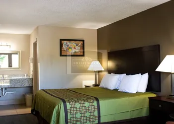 Brentwood Inn & Suites hotel thumbnail 8