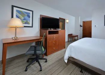 Holiday Inn Express Lynchburg by IHG hotel thumbnail 7