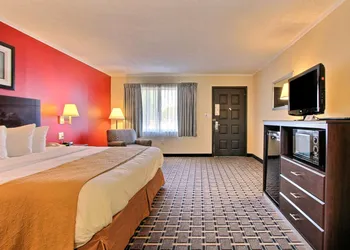 Quality Inn & Suites Millville hotel thumbnail 7