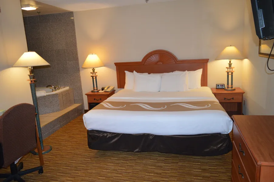 Quality Inn & Suites Lacey Olympia hotel detail image 6