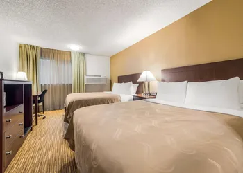 Quality Inn & Suites Lacey Olympia hotel thumbnail 8
