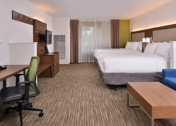 Holiday Inn Express & Suites Lacey – Olympia by IHG hotel thumbnail 3