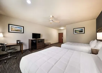 Best Western Plus Lake Dallas Inn & Suites hotel thumbnail 8