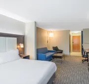 Holiday Inn Express Hotel & Suites Boston-Marlboro by IHG hotel detail image 7