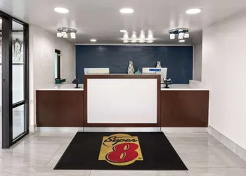 Super 8 by Wyndham Prattville Montgomery hotel thumbnail 6