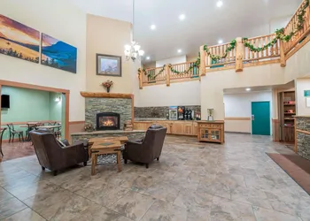 La Quinta Inn & Suites by Wyndham Belgrade - Bozeman Airport hotel thumbnail 2