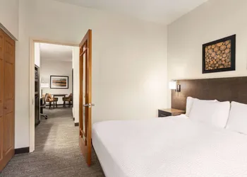 Days Inn & Suites by Wyndham Bozeman hotel thumbnail 4