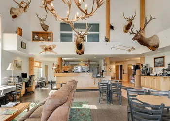 Quality Inn Belgrade - Bozeman Yellowstone Airport hotel thumbnail 3