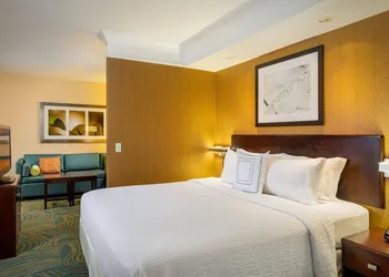 SpringHill Suites by Marriott Modesto hotel thumbnail 4