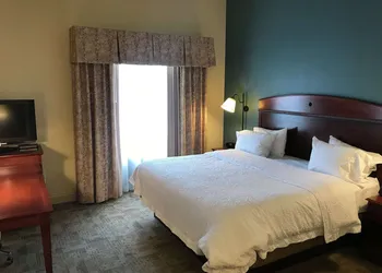 Hampton Inn & Suites Bloomington - Normal hotel thumbnail 4