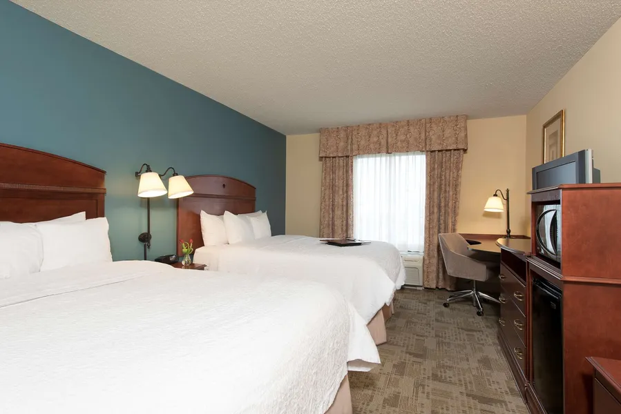 Hampton Inn & Suites Bloomington - Normal hotel detail image 6