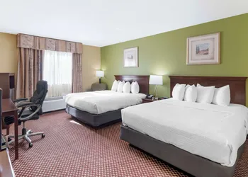 Quality Inn & Suites Bloomington University Area hotel thumbnail 8