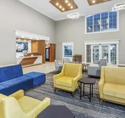 Holiday Inn Express & Suites Bloomington - Normal by IHG hotel detail image 3