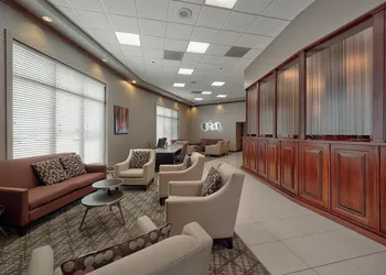 DoubleTree by Hilton Hotel Bloomington hotel thumbnail 2