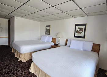 Knights Inn Mackinaw City hotel thumbnail 4