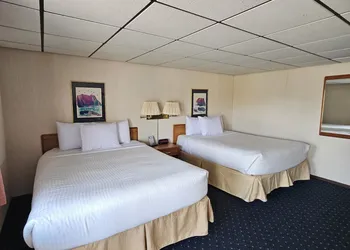 Knights Inn Mackinaw City hotel thumbnail 5