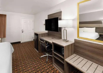 Ramada Limited San Angelo hotel thumbnail 6