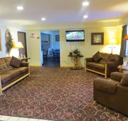 Super 8 by Wyndham Bridgeview of Mackinaw City hotel detail image 3