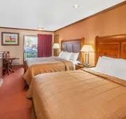 Ramada by Wyndham Mackinaw City Waterfront hotel detail image 3