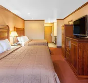 Ramada by Wyndham Mackinaw City Waterfront hotel detail image 4