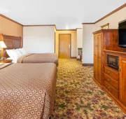 Ramada by Wyndham Mackinaw City Waterfront hotel detail image 7