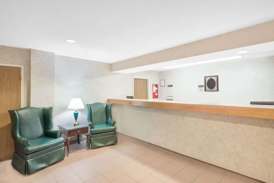Super 8 by Wyndham Canandaigua hotel detail image 2