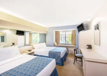 Microtel Inn & Suites by Wyndham Seneca Falls hotel thumbnail 6
