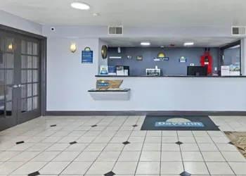 Days Inn by Wyndham McKinney hotel thumbnail 4