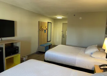 Days Inn & Suites by Wyndham DeSoto hotel thumbnail 6