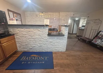 Baymont Inn & Suites by Wyndham Richmond hotel thumbnail 3