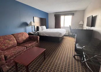 Baymont Inn & Suites by Wyndham Richmond hotel thumbnail 6