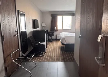 Baymont Inn & Suites by Wyndham Richmond hotel thumbnail 8
