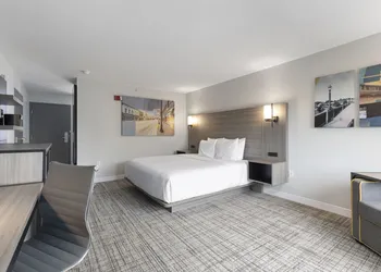 Best Western Plus Elgin - Chicago hotel thumbnail 8