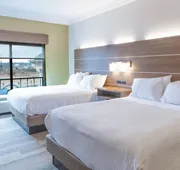 Holiday Inn Express & Suites Macon - I-475 By IHG hotel detail image 5