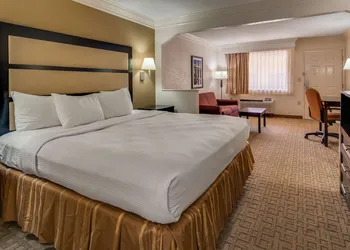 Best Western Inn & Suites of Macon hotel thumbnail 5
