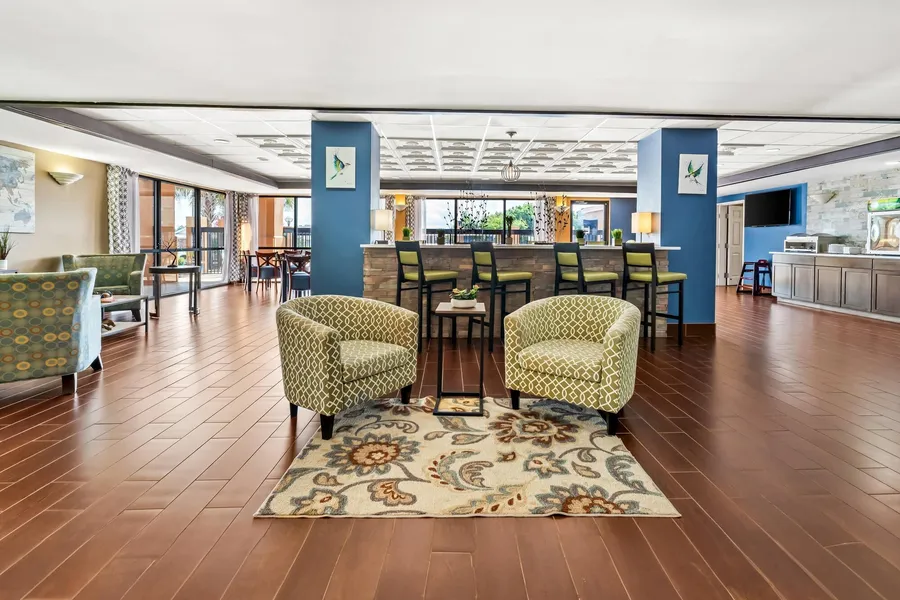 Quality Inn & Suites near Robins Air Force Base hotel detail image 6