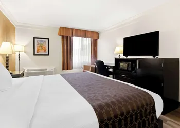 Best Western Riverside Inn hotel thumbnail 7