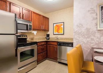 Residence Inn by Marriott Macon hotel thumbnail 6