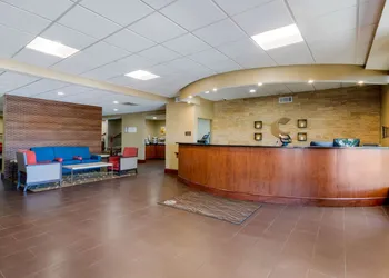 Comfort Inn & Suites Macon West hotel thumbnail 2