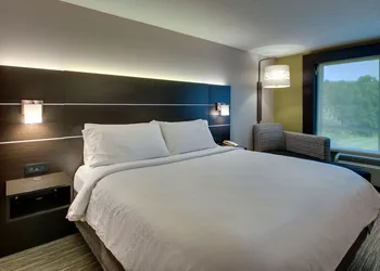 Holiday Inn Express Lexington North-Georgetown by IHG hotel thumbnail 2