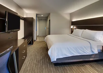 Holiday Inn Express Lexington North-Georgetown by IHG hotel thumbnail 4
