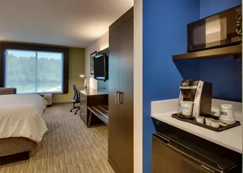 Holiday Inn Express Lexington North-Georgetown by IHG hotel thumbnail 6