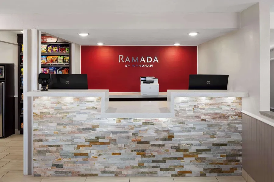 Ramada by Wyndham Medford Airport North hotel detail image 2