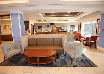 Holiday Inn Express & Suites Ashland by IHG hotel thumbnail 2
